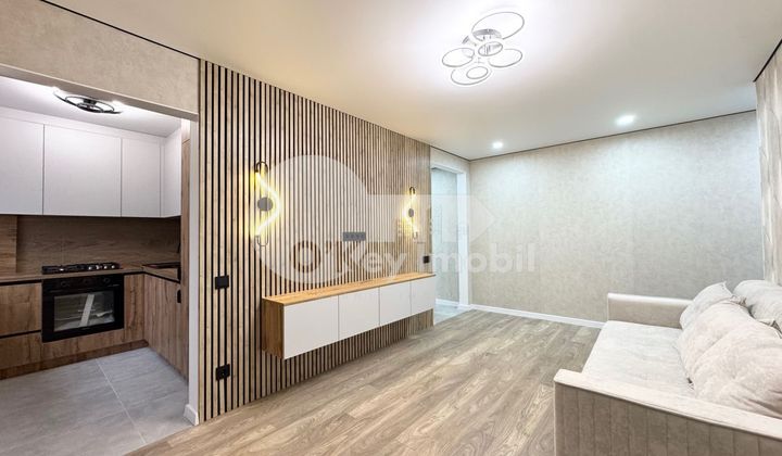 Apartament, Centru, TRANDAFIRILOR