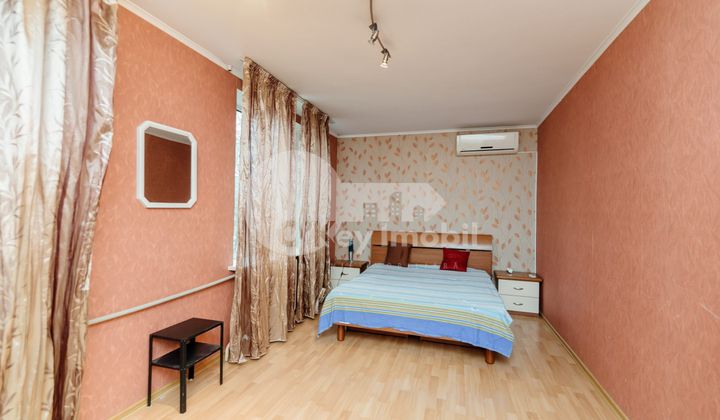 Apartament, Botanica, NIKOLAI ZELINSKI