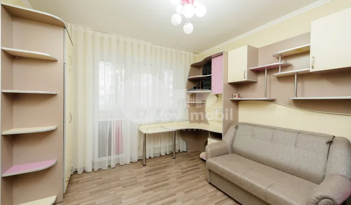 Apartament, Buiucani, LIVIU DELEANU