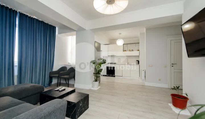 Apartament, Centru, ROMANĂ