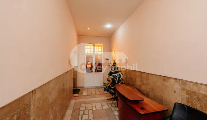 Офис, Центр, КОЛУМНА