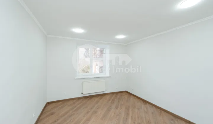 Oficiu, Centru, ALEXEI ȘCIUSEV