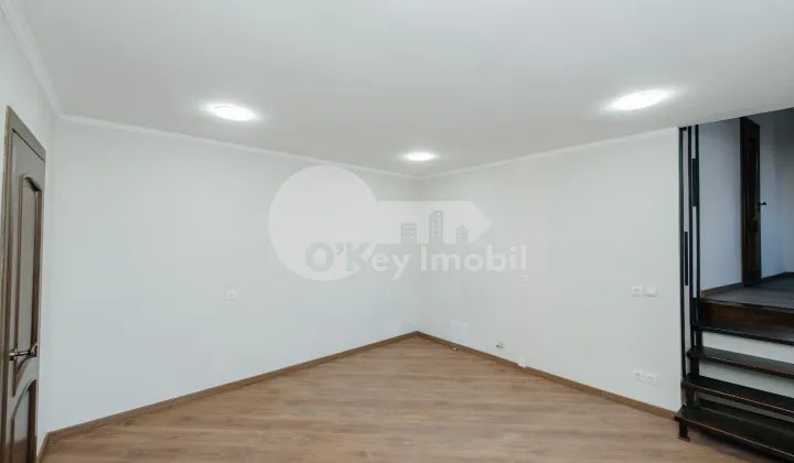 Oficiu, Centru, ALEXEI ȘCIUSEV