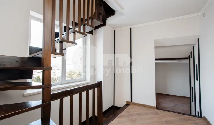 Oficiu, Centru, ALEXEI ȘCIUSEV