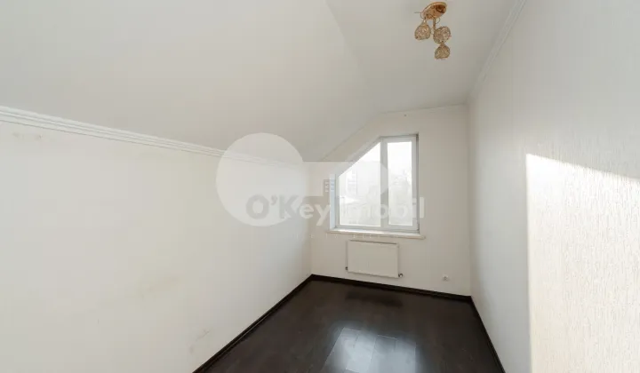 Oficiu, Centru, ALEXEI ȘCIUSEV