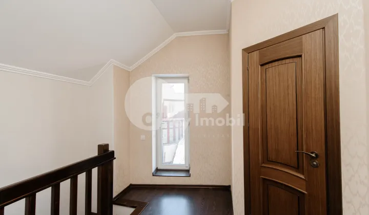 Oficiu, Centru, ALEXEI ȘCIUSEV