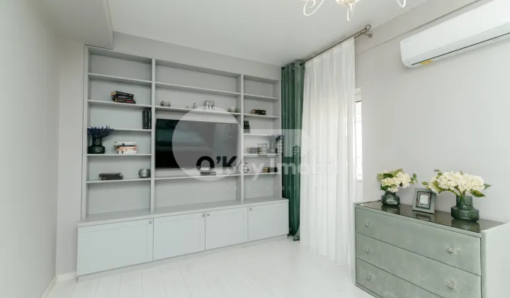 Townhouse, Centru, MELESTIU