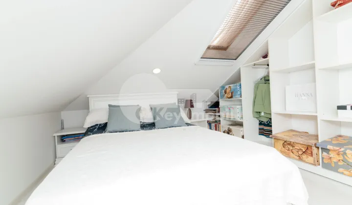 Townhouse, Centru, MELESTIU