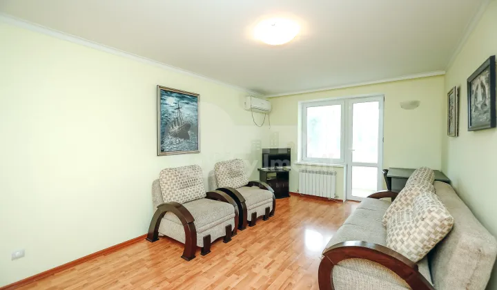 Apartament, Centru, TOMA CIORBĂ