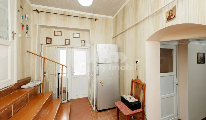 Дом, КРИУЛЯНЫ