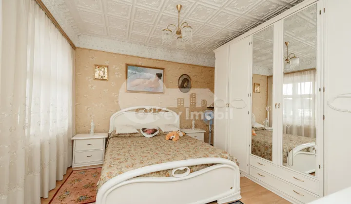 Дом, КРИУЛЯНЫ