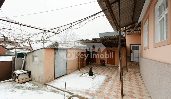 Дом, КРИУЛЯНЫ