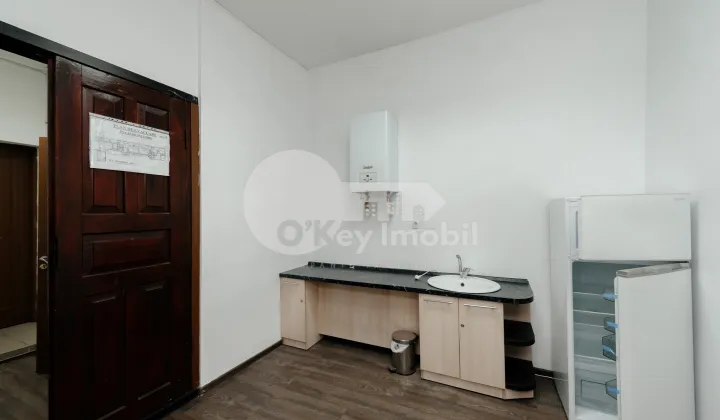 Oficiu, Centru, ALEXEI ȘCIUSEV