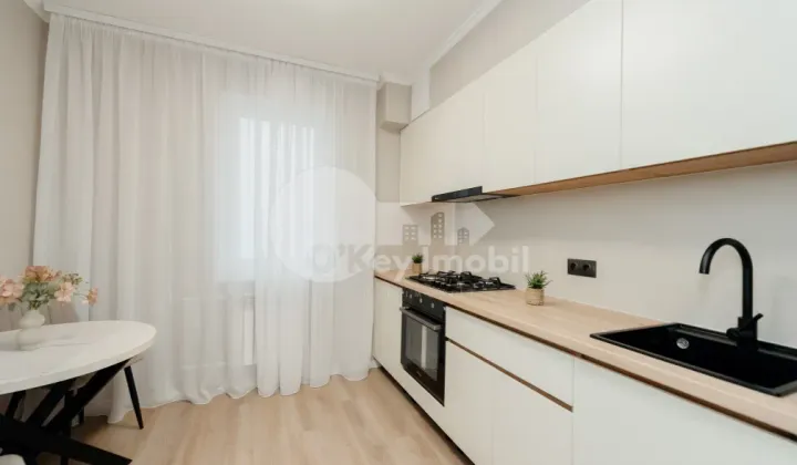 Квартира, Ботаника, ВАЛЯ КРУЧИЙ