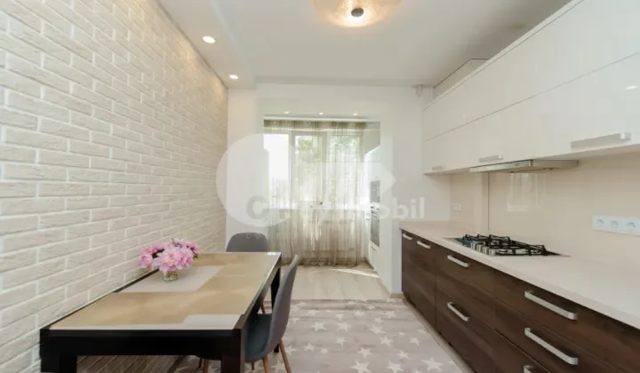 Квартира, Центр, НИКОЛАЕ ЙОРГА