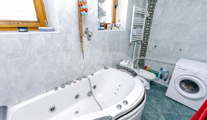 Дом, Центр, СФЫНТУЛ ГЕОРГЕ