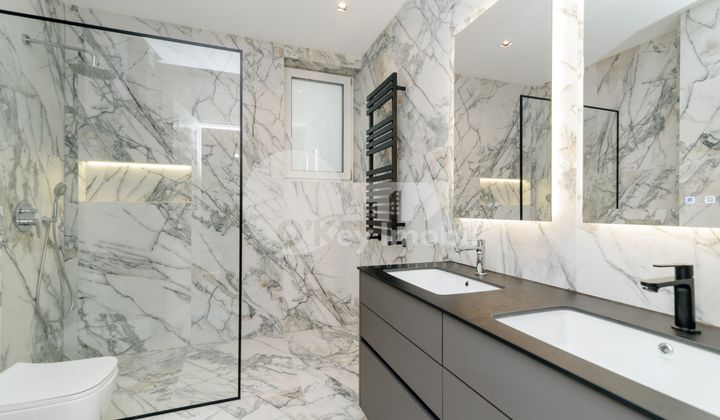 Duplex, Botanica, PĂȘUNILOR