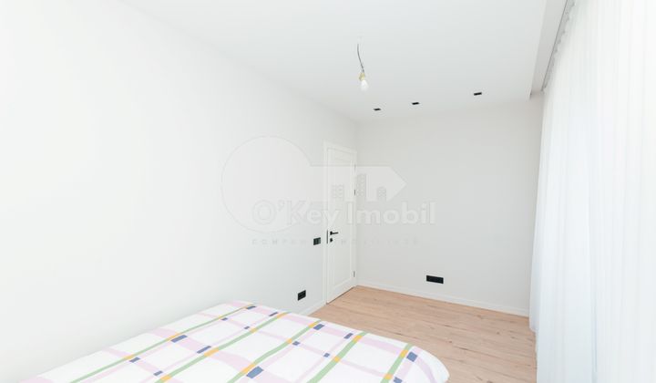 Duplex, Botanica, PĂȘUNILOR