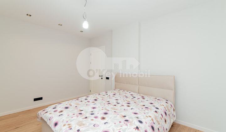 Duplex, Botanica, PĂȘUNILOR