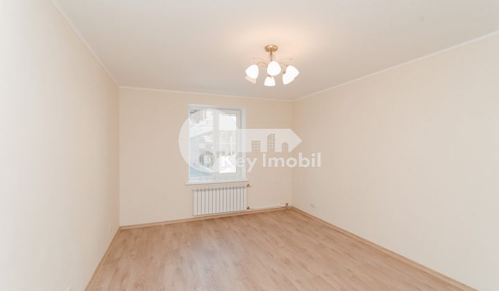 Oficiu, Centru, MITROPLIT VARLAAM