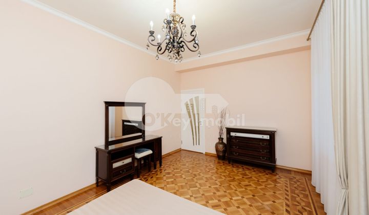 Apartament, Centru, 31 AUGUST