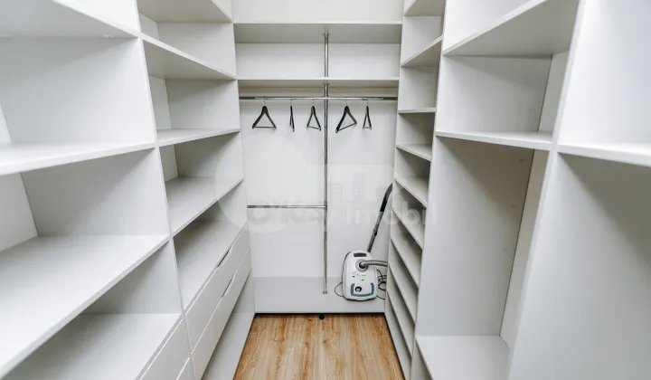 Apartament, Centru, BOGDAN PETRICEICU HAȘDEU