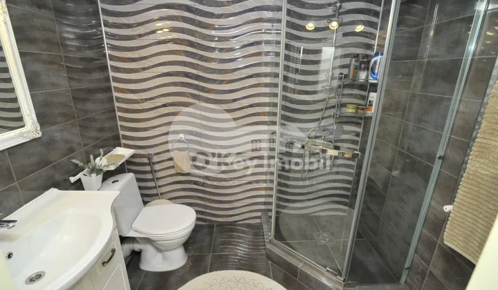 Casă, Centru, MOARA ROȘIE