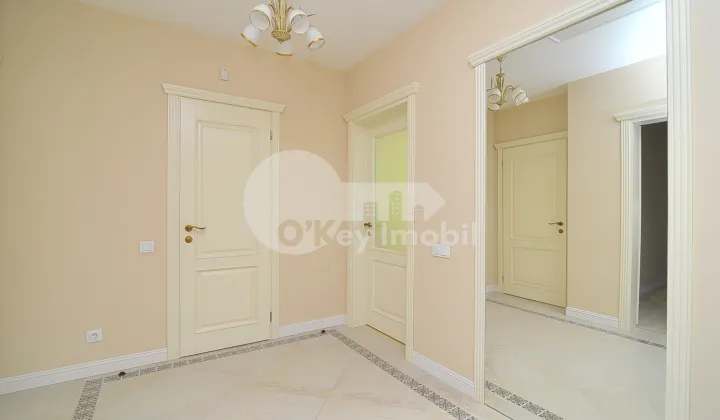 Casă, Centru, MOARA ROȘIE