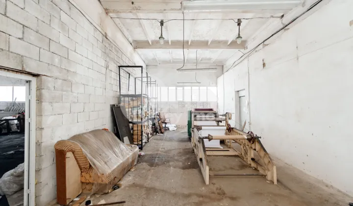 Склад, Чеканы, УЗИНЕЛОР