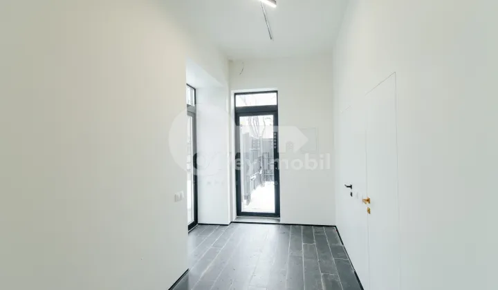 Офис, Центр, В. ПЫРКЭЛАБ