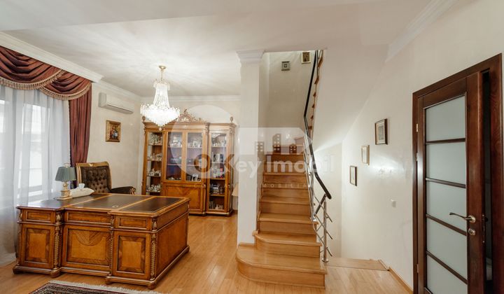 Casă, Buiucani, ION LUCA CARAGIALE