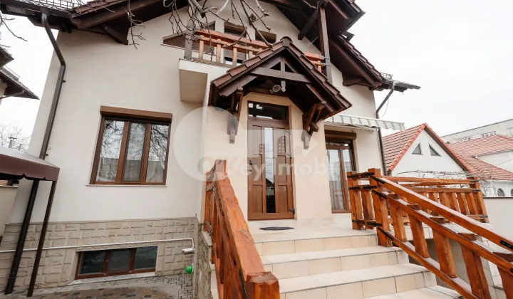 Дом, Буюканы, ИОН ЛУКА КАРАДЖИАЛЕ