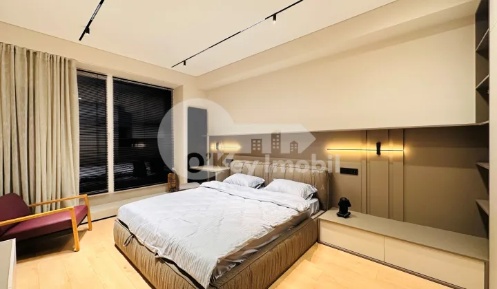 Пентхаус, Чеканы, МИЛЕСКУ СПЭТАРУ