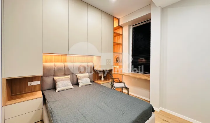 Пентхаус, Чеканы, МИЛЕСКУ СПЭТАРУ