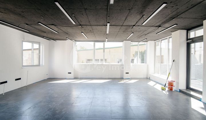 Spațiu comercial, Centru, VALEA TRANDAFIRILOR