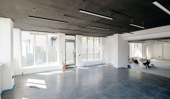 Spațiu comercial, Centru, VALEA TRANDAFIRILOR