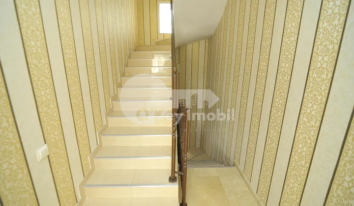 Oficiu, Buiucani, PARIS