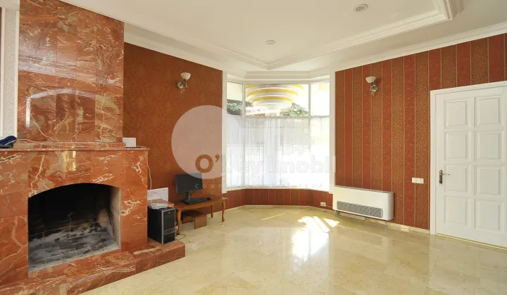 Oficiu, Buiucani, PARIS