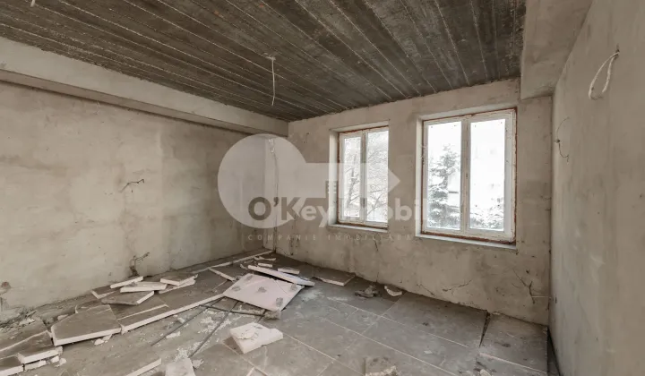 Casă, Buiucani, VASILE LUPU