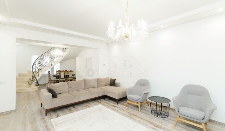 Дом, Буюканы, СУЧЕВИЦА