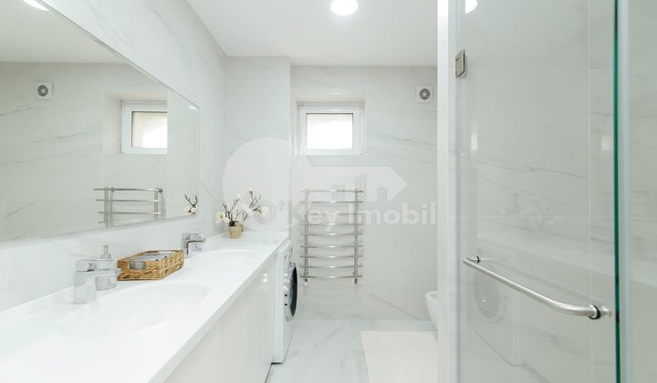 Дом, Буюканы, СУЧЕВИЦА