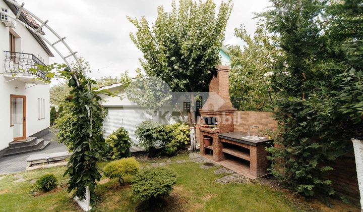 Дом, Буюканы, СУЧЕВИЦА