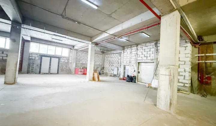 Spațiu comercial, Botanica, DECEBAL