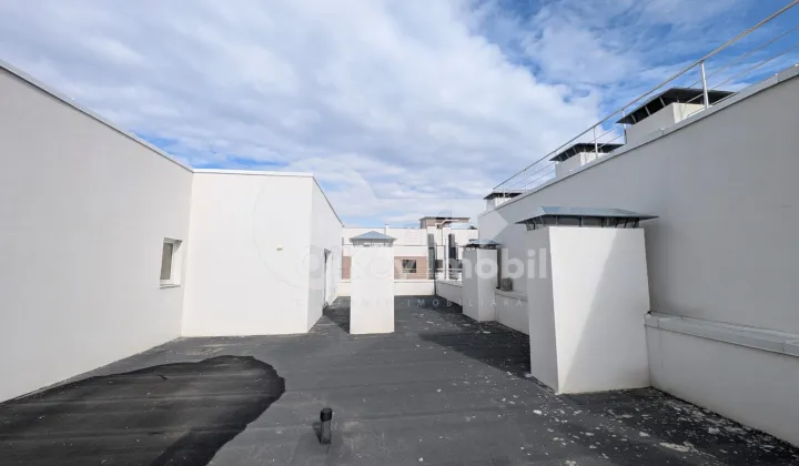 Penthouse, Durlești, CARTUȘA