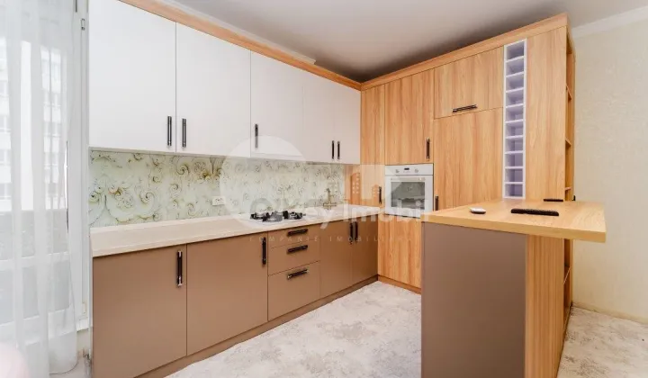 Apartament, Buiucani, LIVIU DELEANU