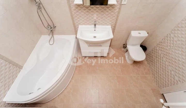 Apartament, Buiucani, LIVIU DELEANU