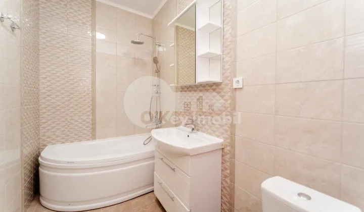 Apartament, Buiucani, LIVIU DELEANU