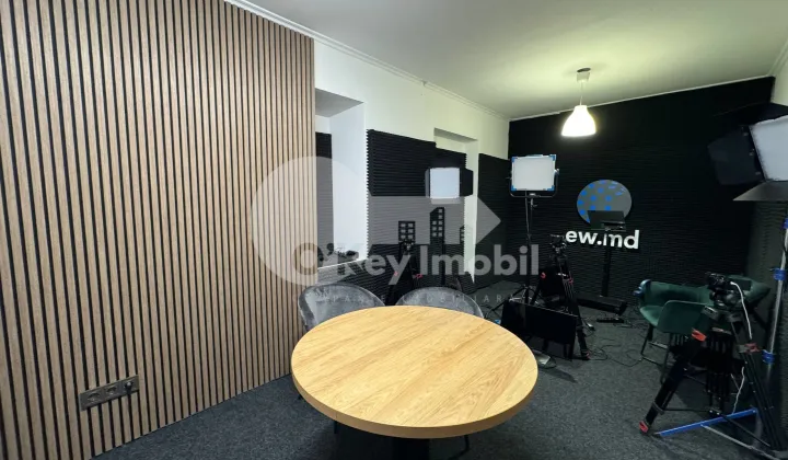 Spațiu comercial, Centru, ALEXANDRU LĂPUȘNEANU