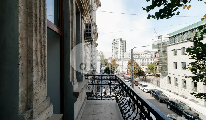 Spațiu comercial, Centru, VLAICU PÂRCĂLAB