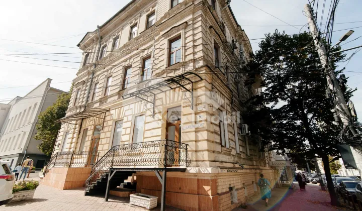 Spațiu comercial, Centru, VLAICU PÂRCĂLAB